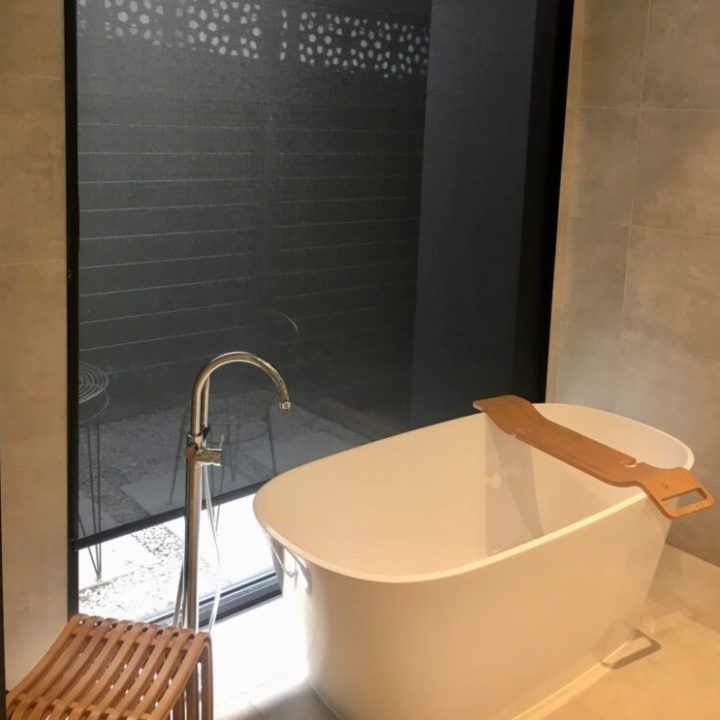 Black screen ligh filtering roller blind 768x1024 1 aspect ratio 465 450