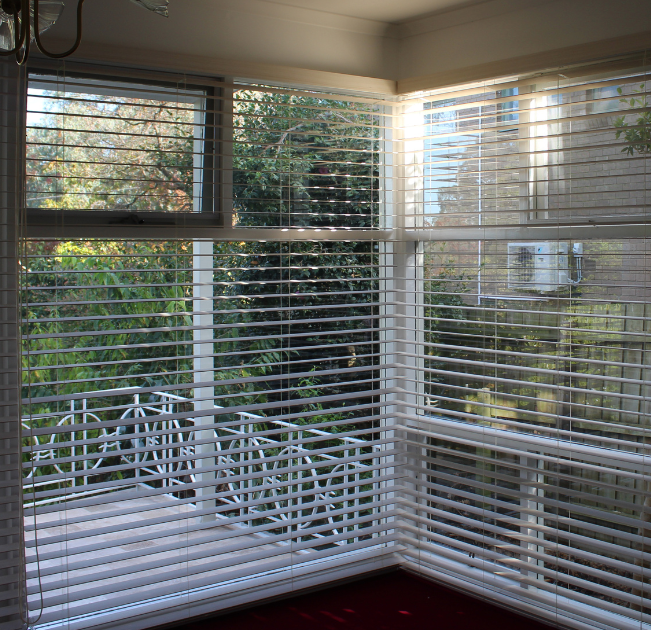 Norman Venetian Blinds aspect ratio 465 450